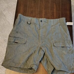Men's Green Cargo Shorts